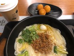 -罗罐中米粉(人信汇店)