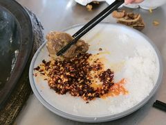 -粘豆包柴火铁锅炖