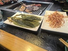 -臻牛烤肉