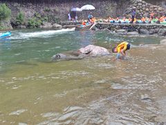 -安吉龙王山峡谷漂流