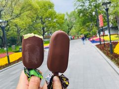 -全家便利店(洛川东路店)