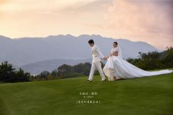 -乐派诗婚纱摄影