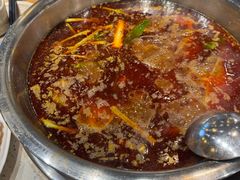 -肖肖酸萝卜鱼火锅(总店)