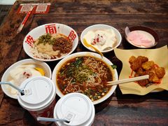 -周小波重庆小面·重庆名小吃(邹容路店)
