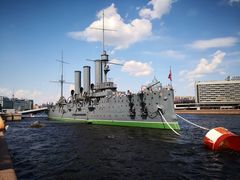 -阿芙乐尔号巡洋舰