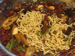 -二钳洞庭虾蟹·江湖菜(成都鹭岛店)