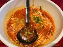 四川担担面-翡翠拉面小笼包(岭南新天地店)
