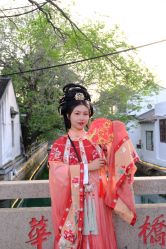 -一揽芳华汉服旗袍体验馆(拙政园店)