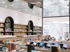 -钟书阁(群光广场店)
