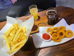 -圣徒精酿美式餐厅saints brewing(裕华万达步行街店)