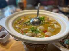 -头上红煨盐鸡·非遗院子餐厅