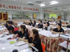 -首脑美容美发化妆美甲培训学校(龙岗校区)