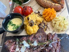 -Mark&Mars Restaurant
