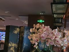 -八府香鸭·啫啫煲(华山路店)