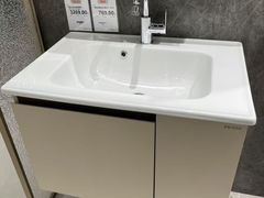 -百安居装修建材卖场(泰然店)