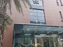 -冰堡国际溜冰场(观澜湖新城MHMALL店)