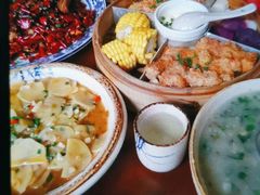 -黄桷树曹家私房菜(江与城店)