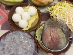 -赵美丽·重庆社区火锅·直营店(火车东站·中豪国际店)