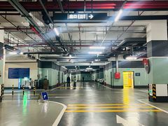 -嘉里建设广场-地下停车场