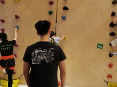 -ROCKPLUS攀岩馆(环宇城店)