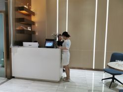 -苑苑vbeauty科技美容SPA