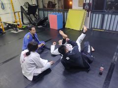 -金翼跆拳道巴西柔术拳击格斗学院