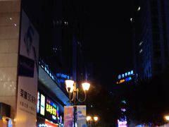 -八一路好吃街(雨田商务大厦店)