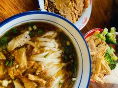-矮子粉店1985·长沙米粉(湘春路店)