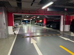 -瑞虹新天地月亮湾