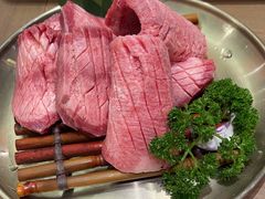 厚切牛舌-西塔老太太泥炉烤肉(双井店)