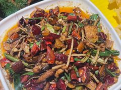 -月亮眼花园餐厅书吧酒吧