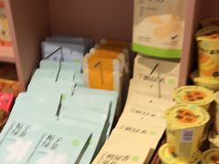 -奈雪的茶(广州万菱汇PRO店)