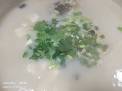 -姜君·千岛湖鱼头馆(浦东大道店)