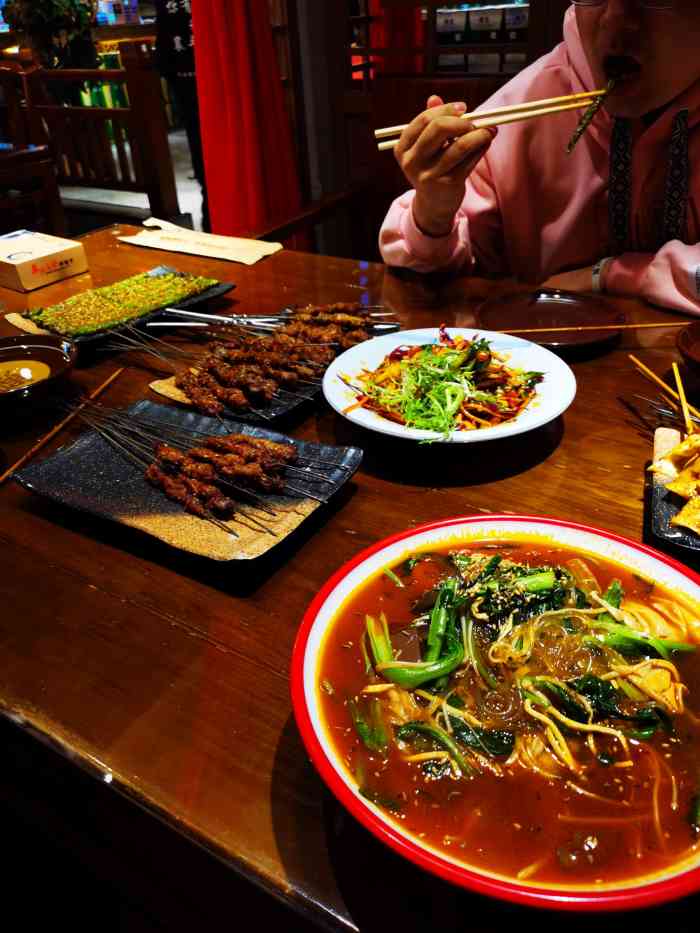 襄平往事串烧-"网上评价很高的串店,第一次体验,整体感觉.