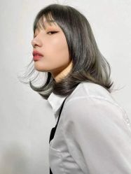 -时尚殿堂明星门店