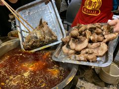 梭边鱼-肖肖酸萝卜鱼火锅(总店)