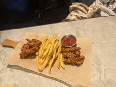 -必胜客(尹山湖歌林公园店)