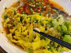 招牌鱼头面-屯屯面(海尔路店)