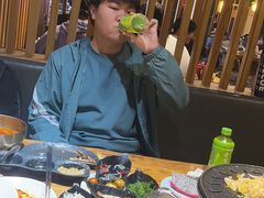-金刚山黑牛炭火自助烤肉(西大望路店)