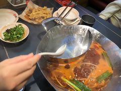 -由衷贵州酸汤牛肉火锅(新桥店)