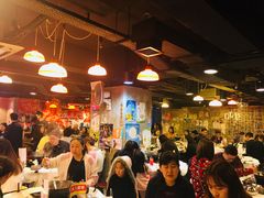 大堂-鲜入围煮花胶鸡海鲜火锅