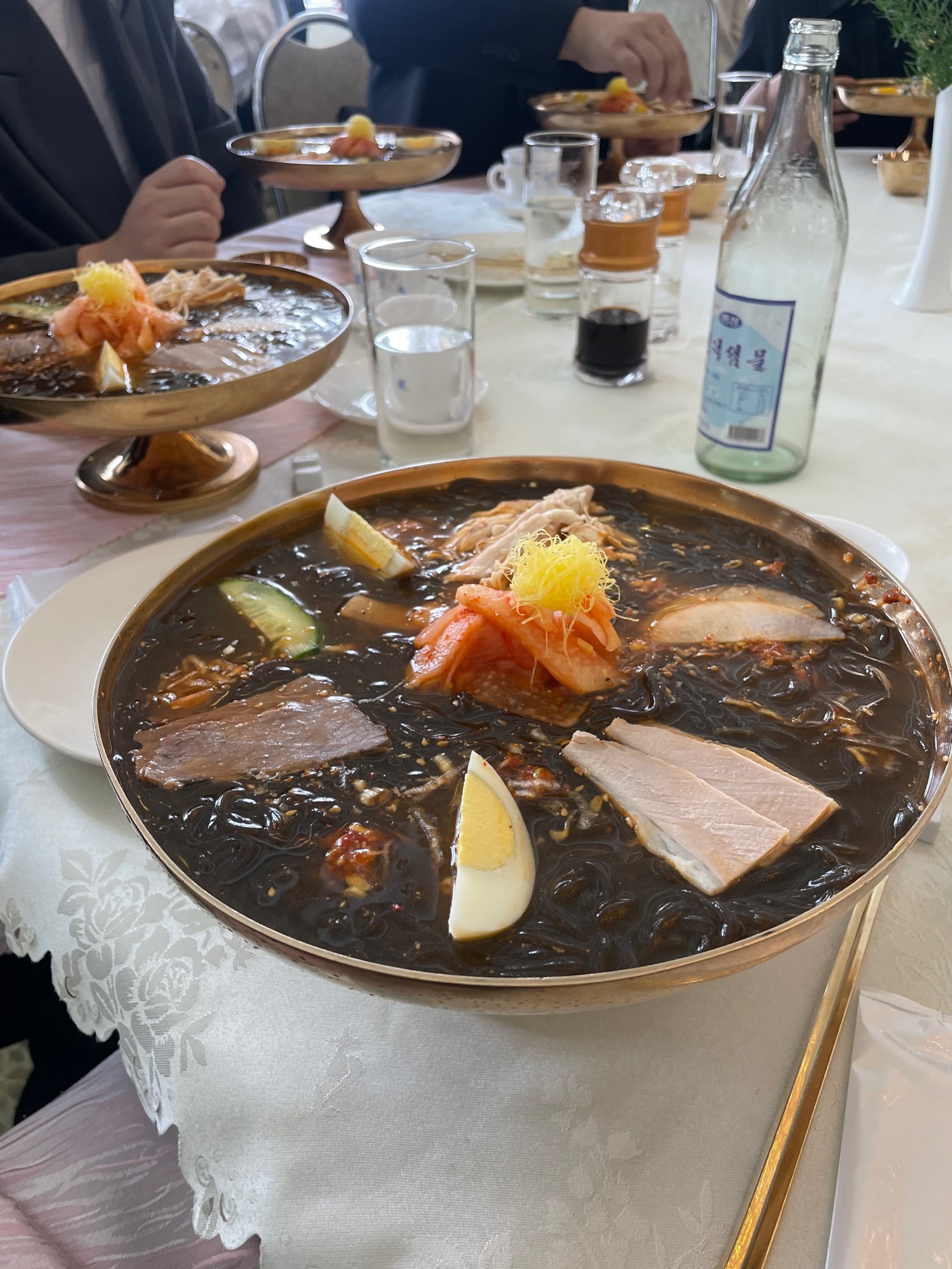 环境:整个玉流馆建在一个美丽的