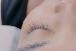 -济南花里美甲美睫