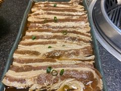 秘制肥牛-草家酱蟹炭火烤肉店(珲春南路一店)