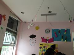 -爱乐梵国际儿童教育中心(古美店)