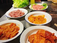 -马路牙子地桌烤肉(工体店)