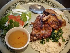 -大头虾越式风味餐厅(光明广场店)