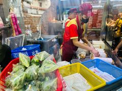 -Bánh Mì Huynh Hoa