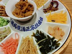 -怪噜范·老贵阳街头名小吃(汇金星力城店)