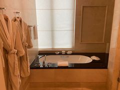 -广州富力丽思卡尔顿酒店